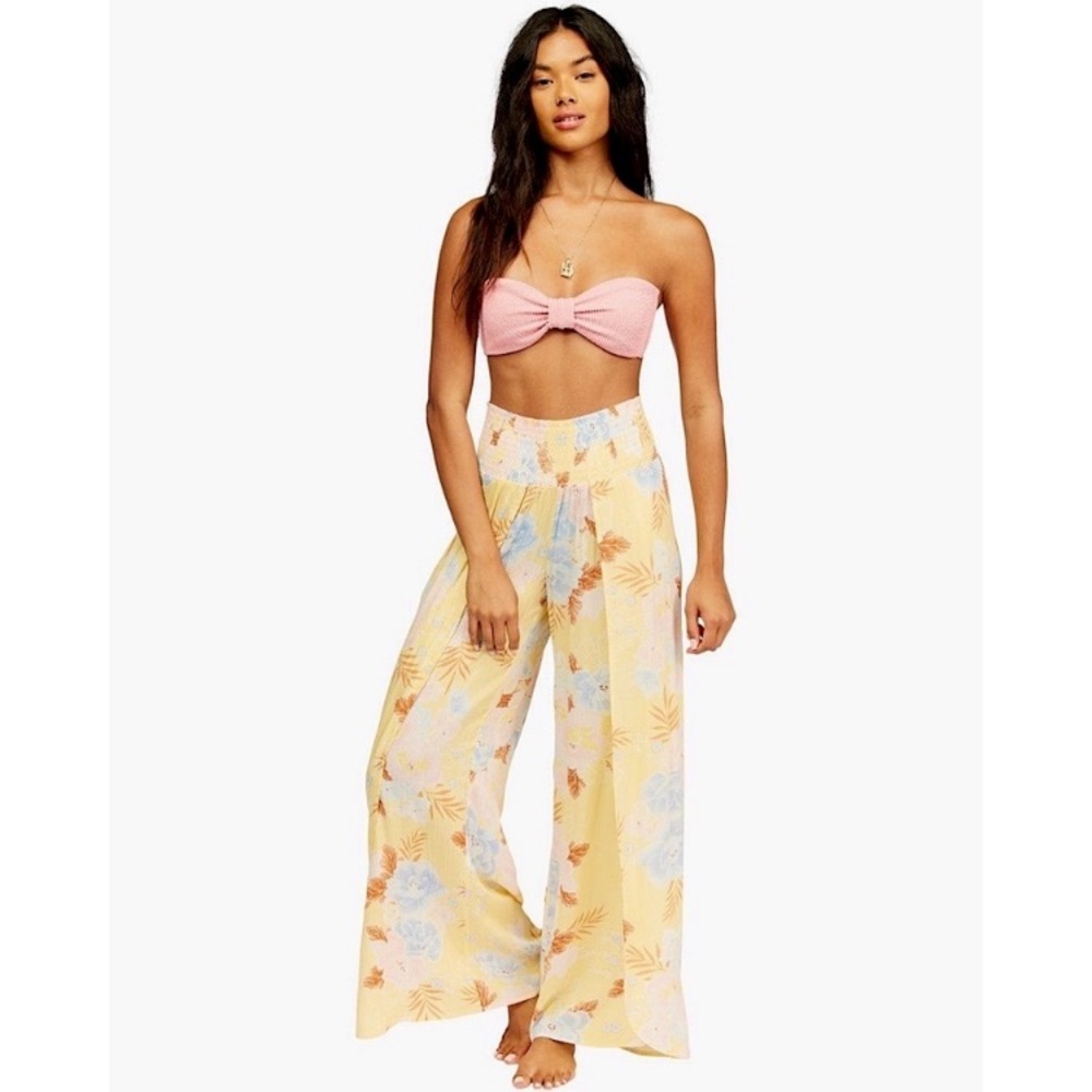 Billabong Wandering Soul Waist Floral Wide Leg Loose Fit Pants in Stay Golden